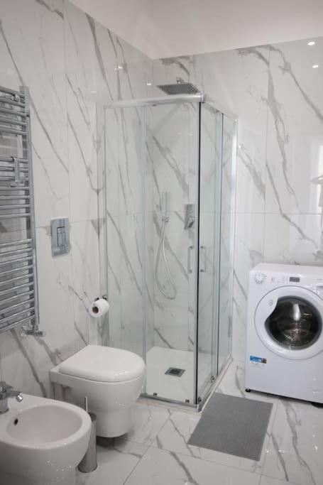 Chiaia Arcoleo House - Sofia Apartment Naples Luaran gambar